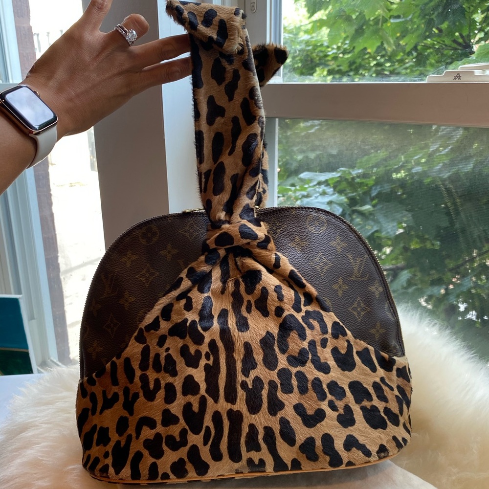 LIMITED EDITION Alaia Centenaire Alma Bag